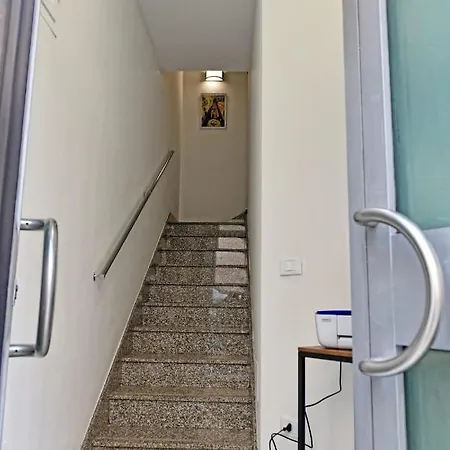 Labriola House
